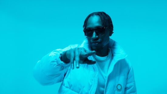 "Rick Ochi fuses Afrobeat & Dancehall in Creepin’"